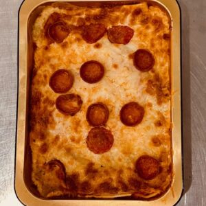 Retail Lasagna Pizza Small Tray (30oz) Item #40206